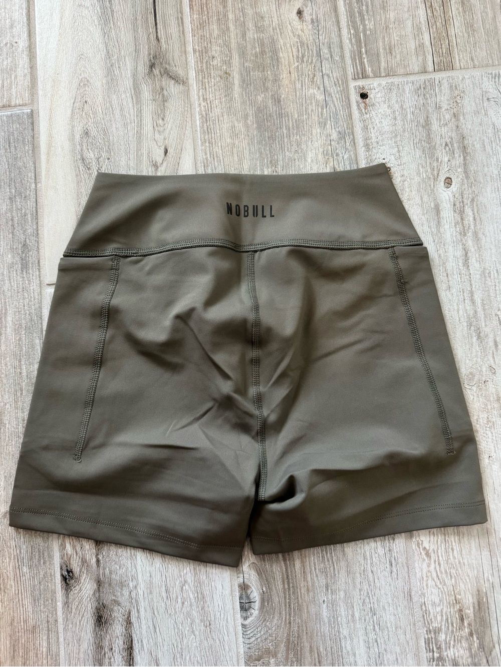 Nobull Women’s Small High Rise Olive Green Matte 4inch Shorts New With Tags - Picture 6 of 7